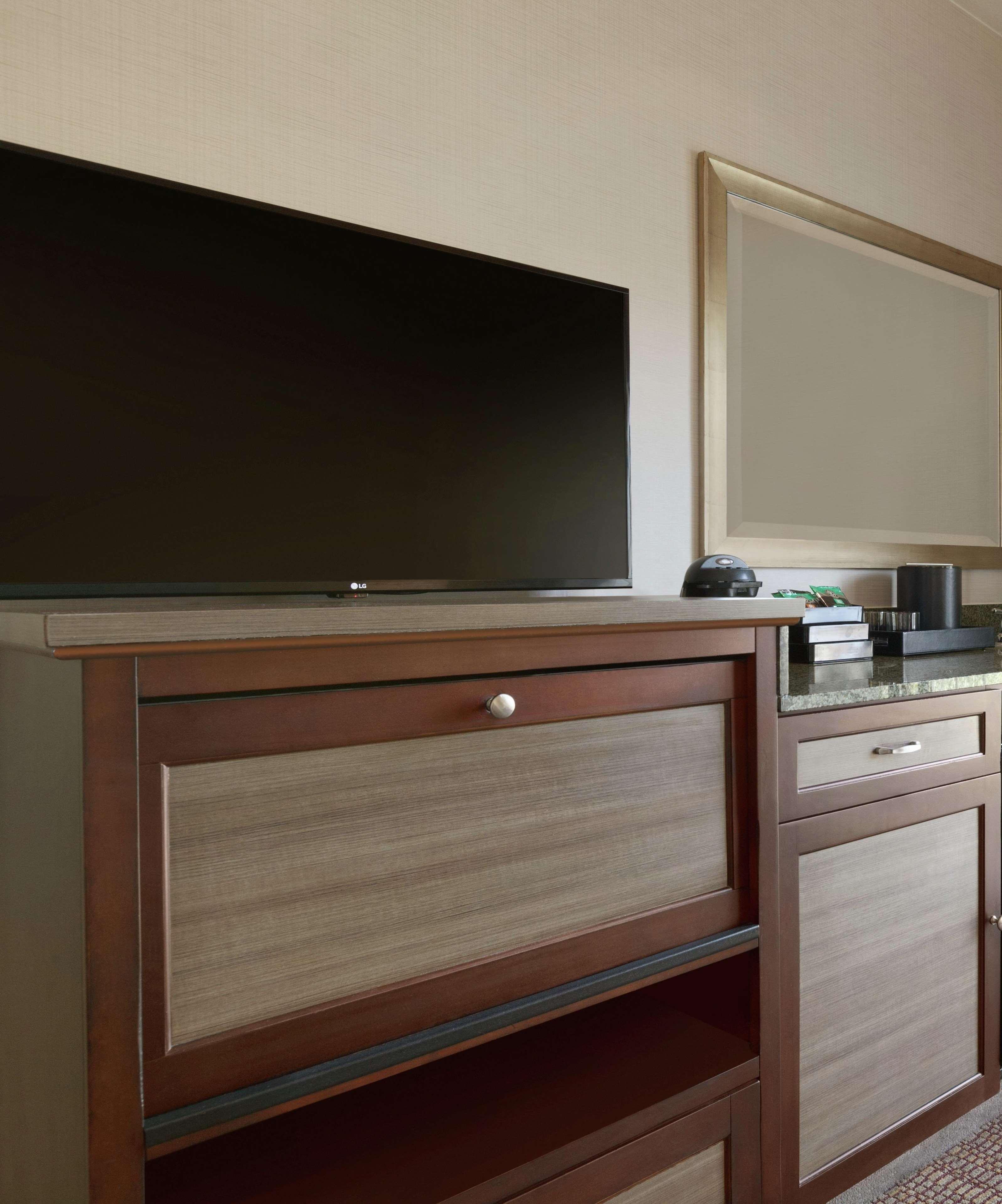 Embassy By Hilton Valley Wine Country Hotel 3*